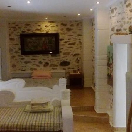 Sea&Stone Apartment Skala Sotiros Esterno foto