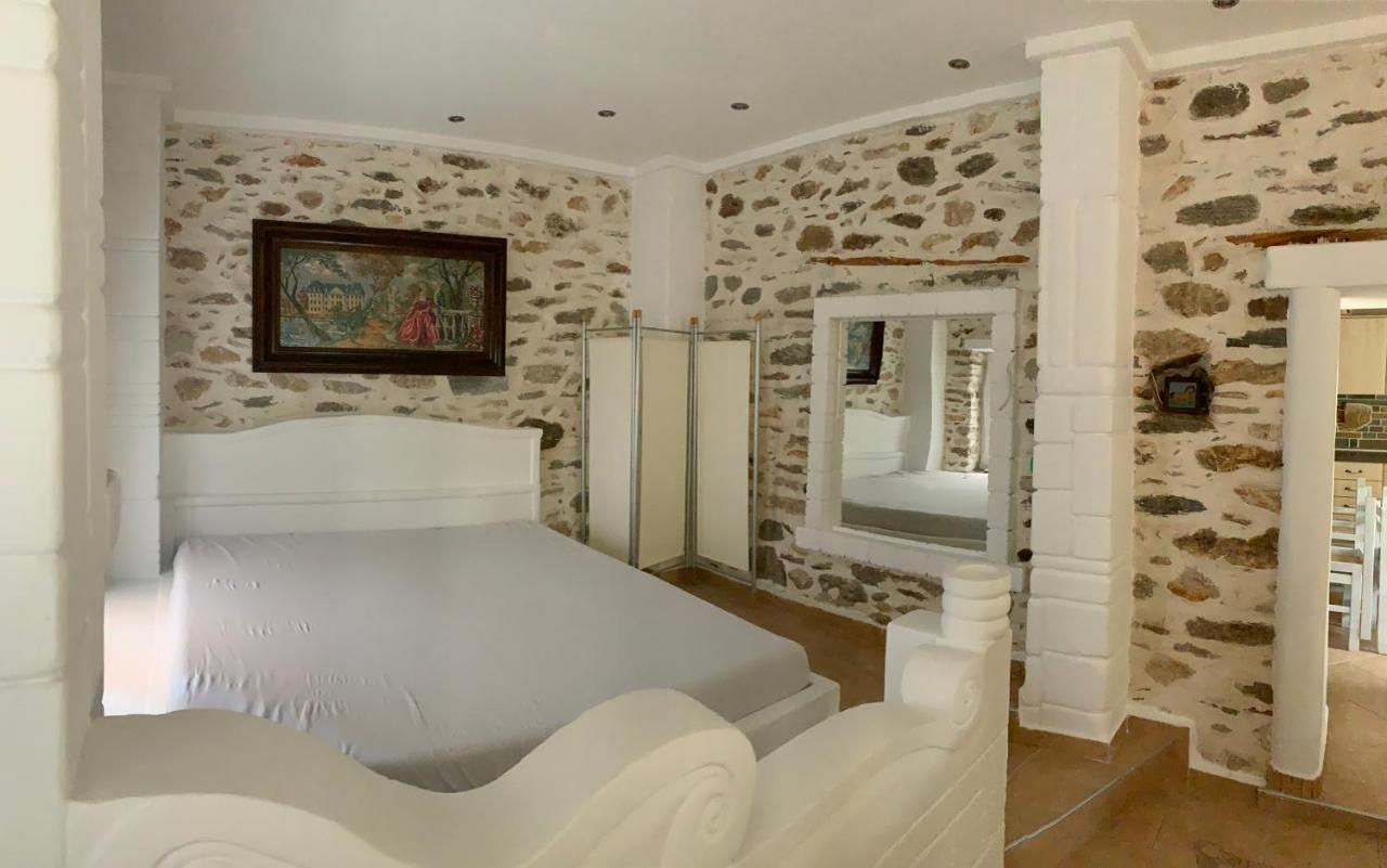 Sea&Stone Apartment Skala Sotiros Esterno foto